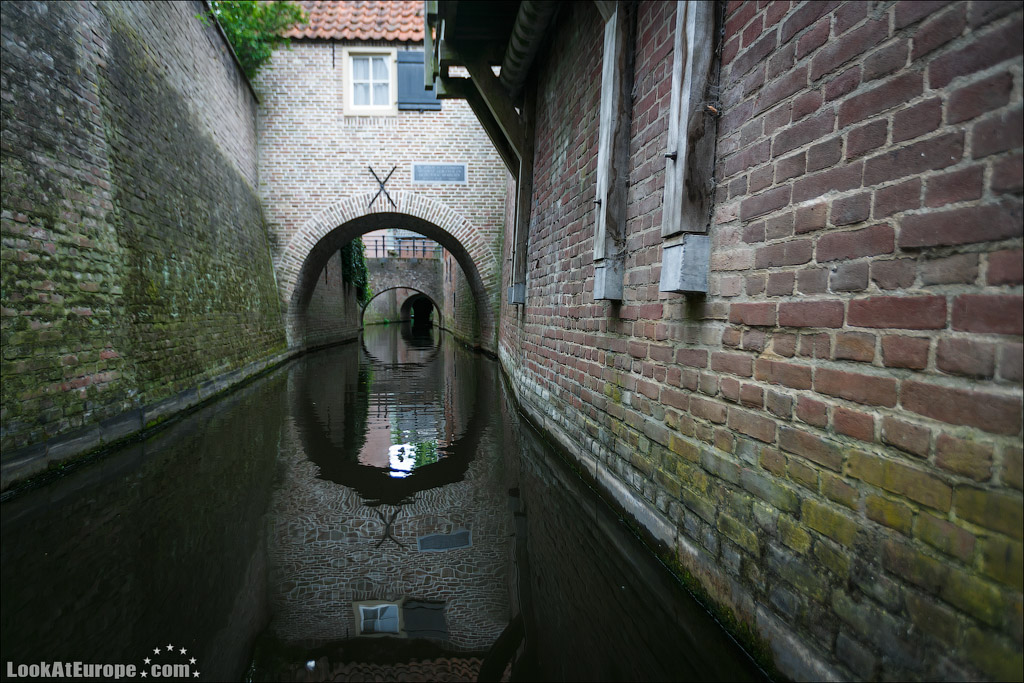 LookAtEurope.com - Фотогалоп по Европе. Чехия, Германия, Голландия.  Подземные каналы города Хертогенбош | Holland, Binnendieze in Hertogenbosch