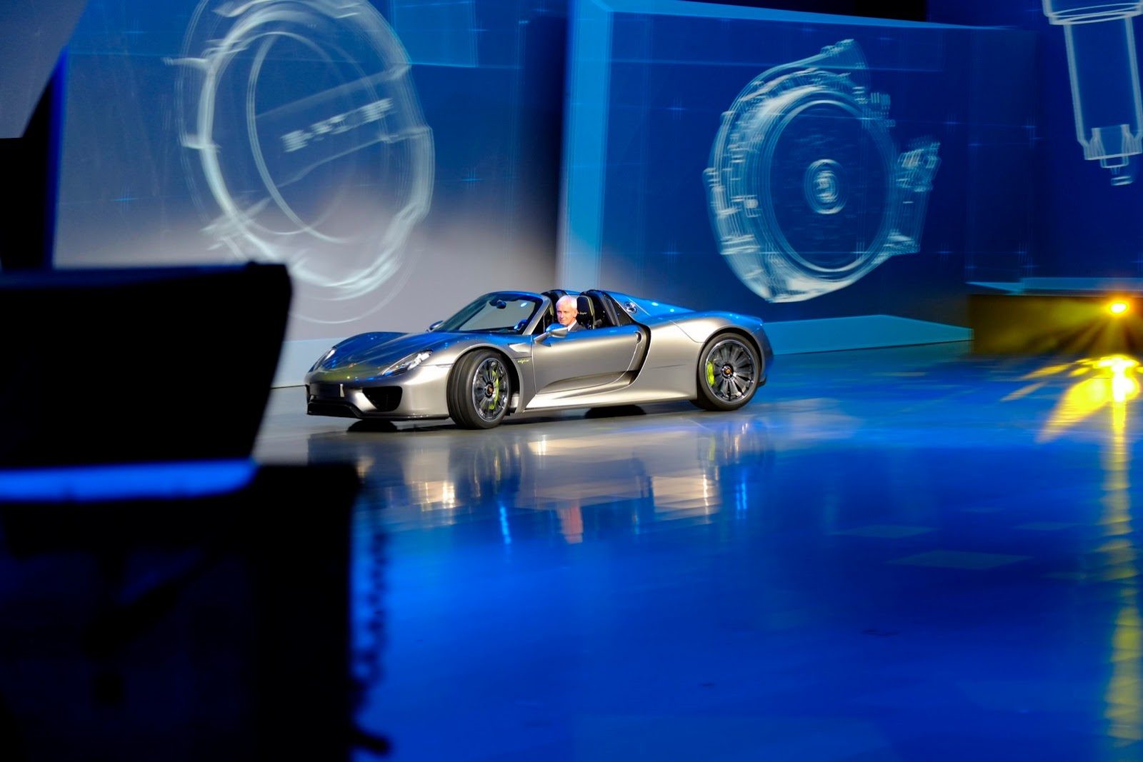 [VW-Group-Night-Event-38%255B2%255D.jpg]