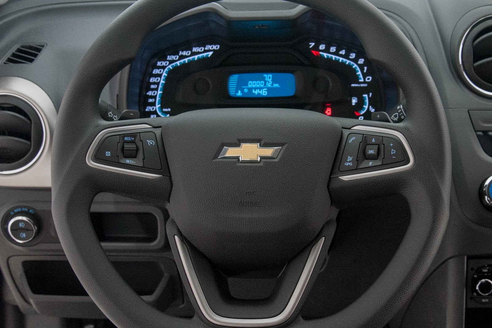 [2014-Chevrolet-Agile-18%255B2%255D.jpg]