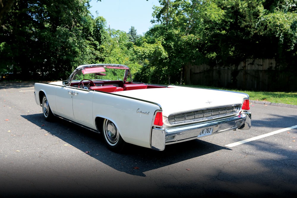 [1963-Lincoln-Continental-Convertible-JFK-3%255B2%255D.jpg]