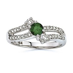 Round-Green-and-White-Diamond-Split-Shank-Ring