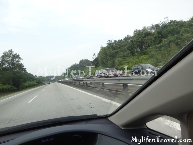 [Malaysia-Plus-Highway-153.jpg]