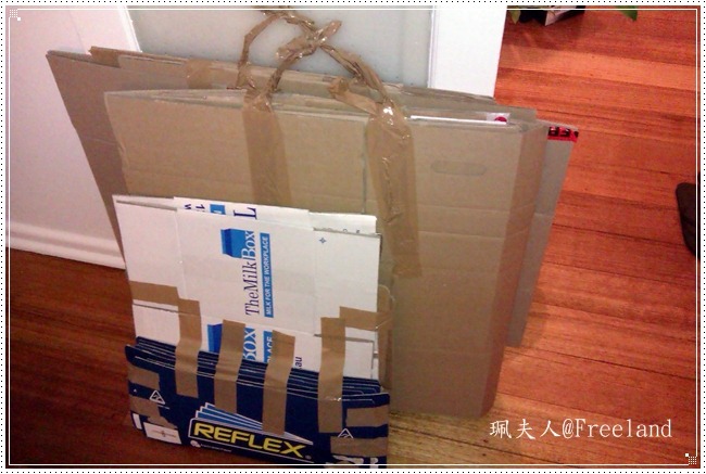 [boxes%255B3%255D.jpg]