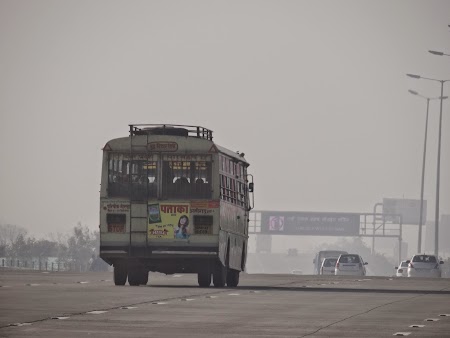 02. Autostrada Yamuna.JPG