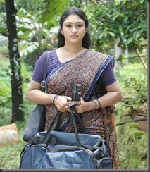 Malayalam_Actress_SreejaChandran_hot_in_saree