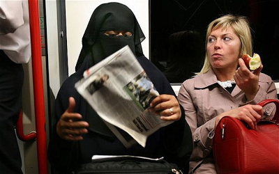 Choque-Muslima-no-metro.png