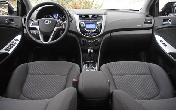 [2012-Hyundai-Accent-SE-interior%255B2%255D.jpg]