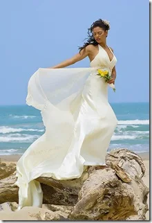 hermoso vestido de novia para boda en la playa sin espalda 2012