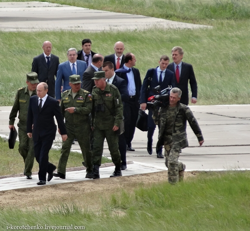 Фотографии военных учений на полигоне "Цугол"