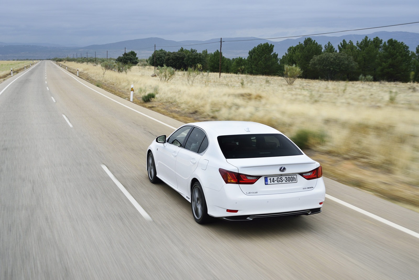 [Lexus-GS-300h-68%255B2%255D.jpg]