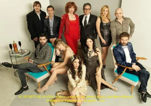 EL SECRETO DE LA VIDA - Elenco completo con Javier Faroni y José María Muscari.jpg