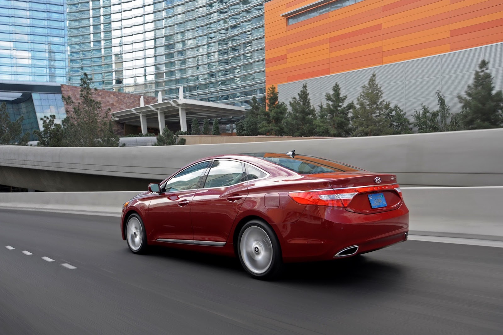 [2014-Hyundai-Azera-25%255B2%255D.jpg]