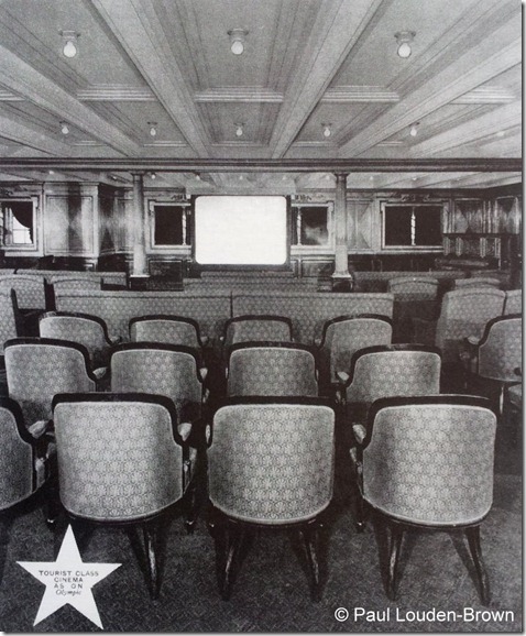 Cinema a bordo do Olympic, em classe turística (antiga sala de leitura da 2 ª classe)