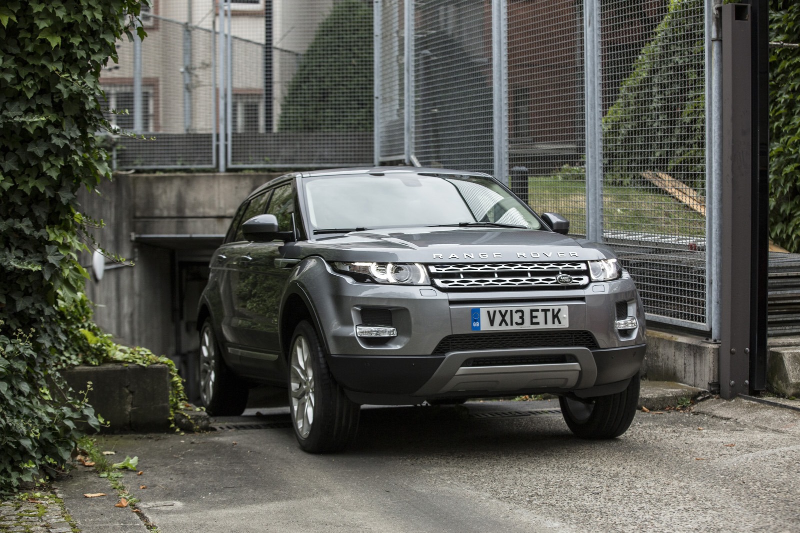 [Range-Rover-Evoque-1%255B3%255D.jpg]