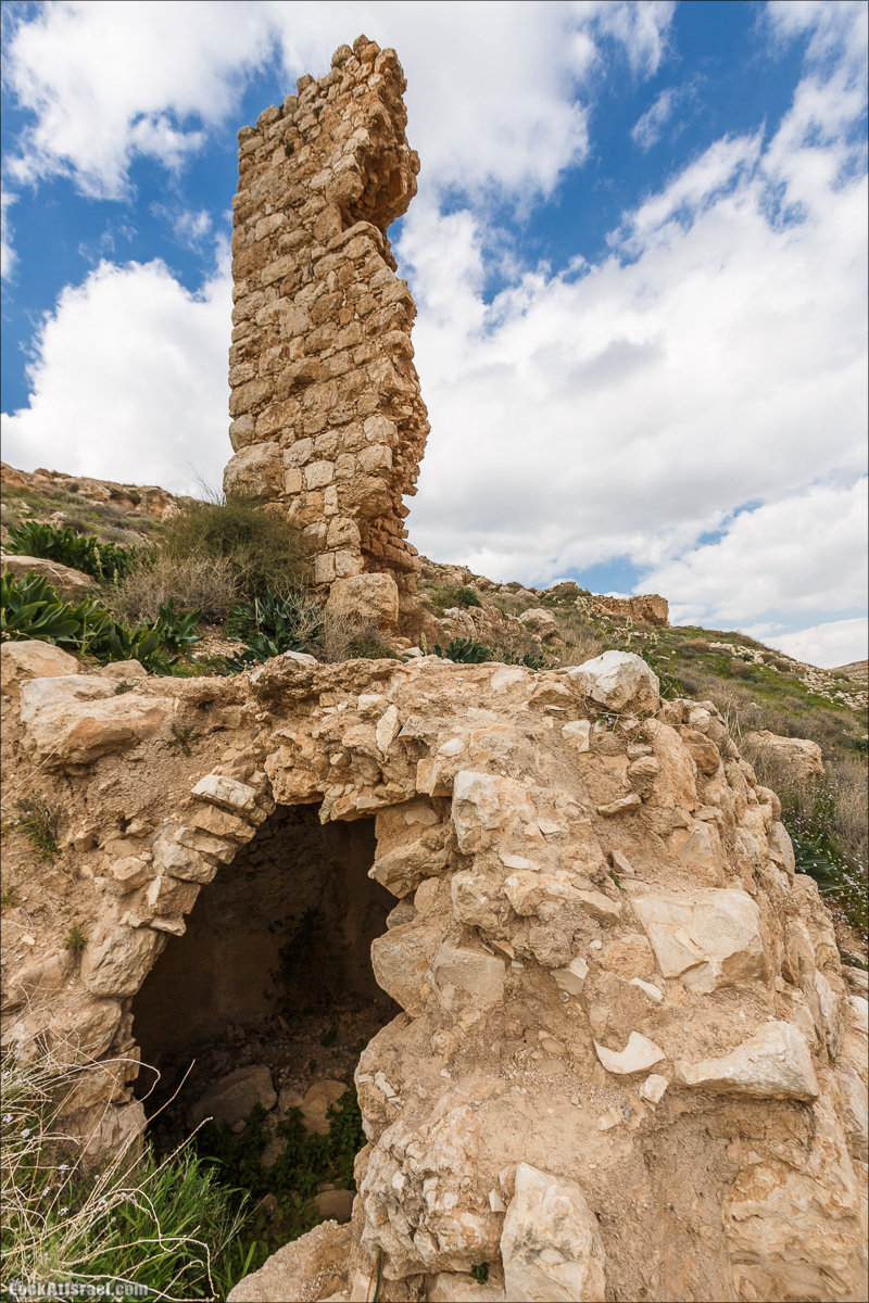 LookAtIsrael.com - Ущелья Харитона и Суккийская лавра в ущелье Ткоа | Wadi Tekoa and Hariton Cave | נחל תקוע מערת חריטון