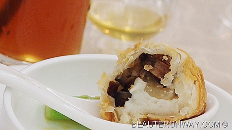 Old Hong Kong Essence  Light and flaky crust with nutritious sea cucumber and turnip