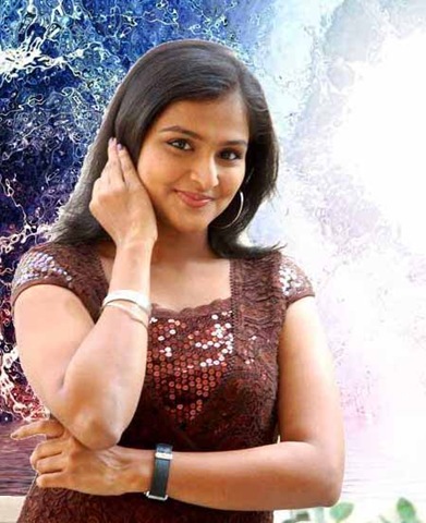 [Ramya%2520Nambeesan%2520still%255B2%255D.jpg]