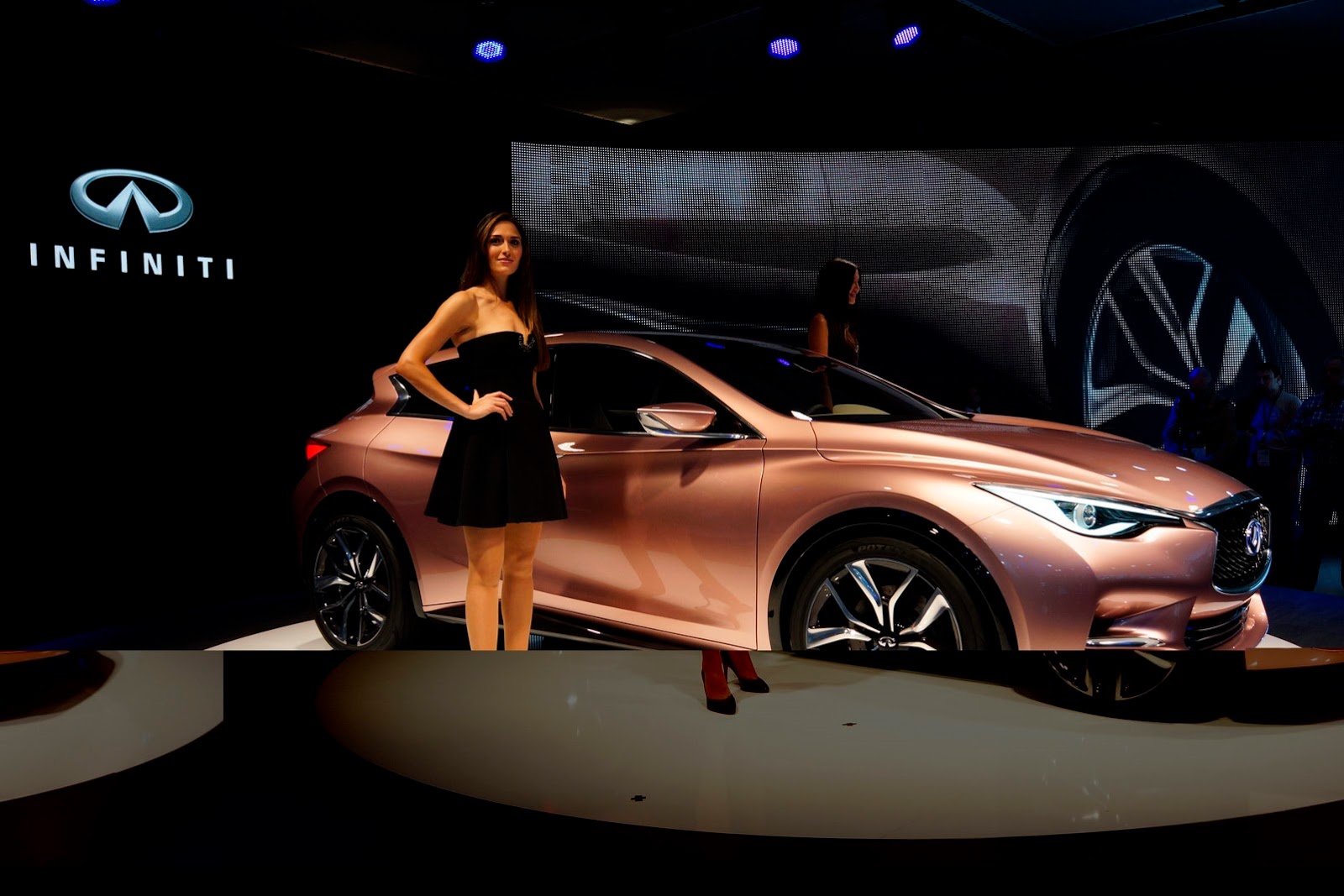 [Infiniti-Q30-Concept-3%255B2%255D.jpg]