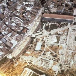 70.- Ágora de Atenas