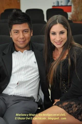 Mariano y Magui, los testigos en el civil..JPG