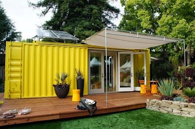 Casa sostenible fabricada con un contenedor marino. Foto vía www.laurbana.com