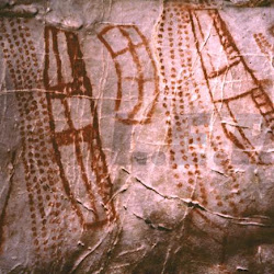 15 - Signos masculinos y femeninos de la cueva del Castillo (Cantabria)