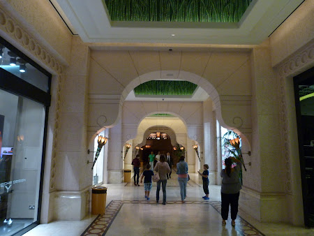 Shopping Dubai: prin Atlantis Mall