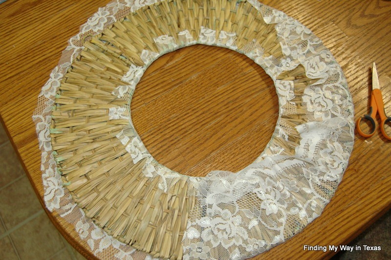 [lace%252C%2520mint%252C%2520wicker%2520wreath%2520010-001%255B4%255D.jpg]