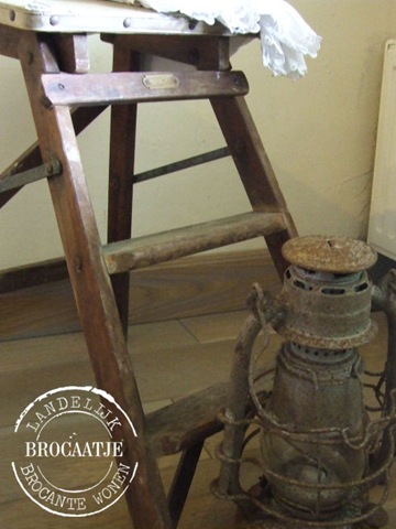 [brocant%2520trapje%2520%25282%2529%255B24%255D.jpg]