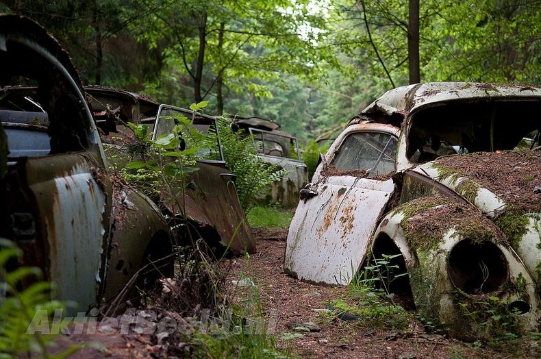 Chatillon Car Graveyard in Belgium