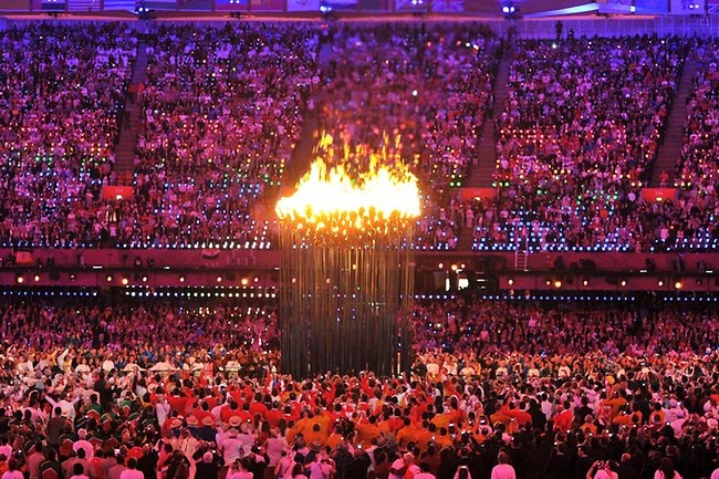 [390009-london-olympics-opening-ceremony%255B2%255D.jpg]