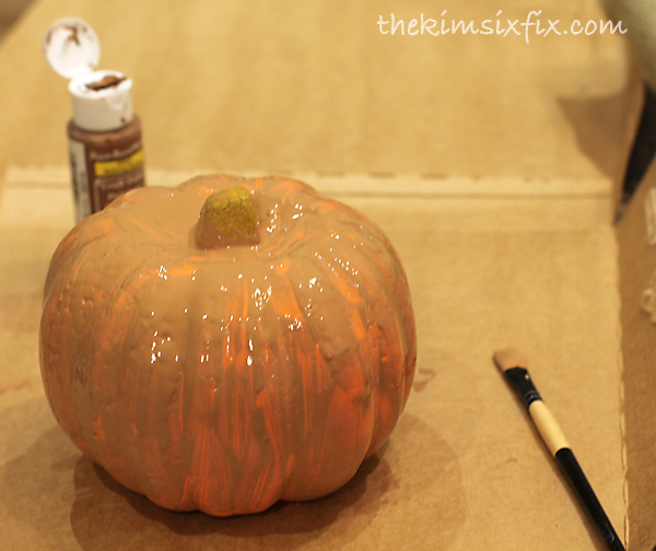 Painting pumpkin