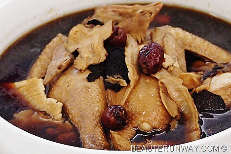 Old Hong Kong Essence Chinese Herbal Chicken Simmered to perfection 