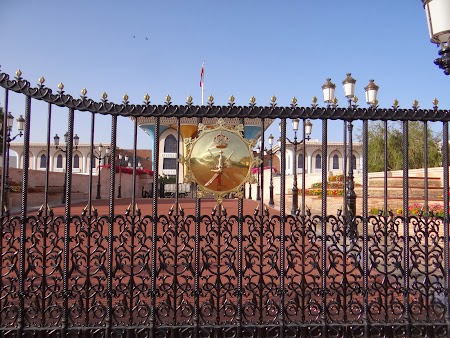 06. Gardurile sultanului de Oman.JPG