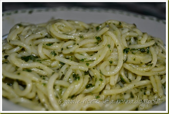 Spaghetti al pesto (6)