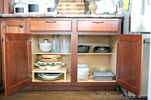 organizing kitchen shelves