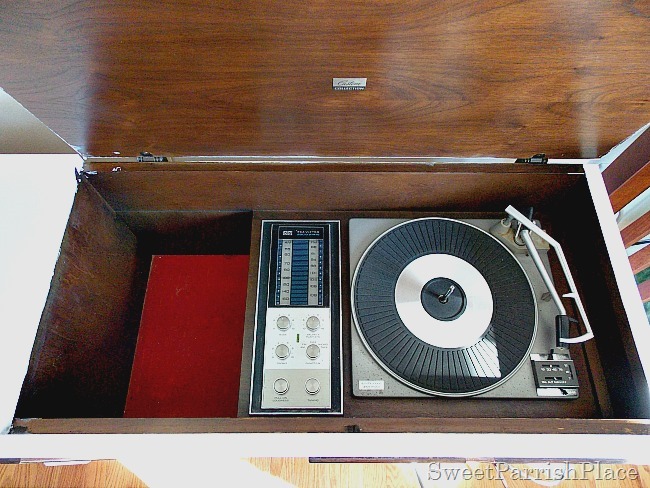 [Turntable%255B7%255D.jpg]