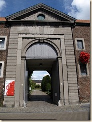 Hasselt: ingangspoort tot het begijnhof