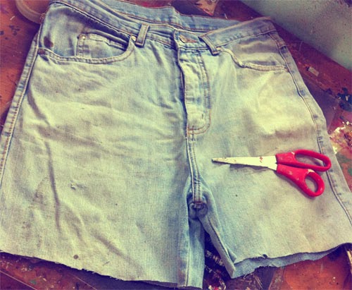 diy-como-transformar-calca-em-saia-jeans.jpg