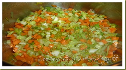 Zuppa i cereali con legumi e verdurine (1)