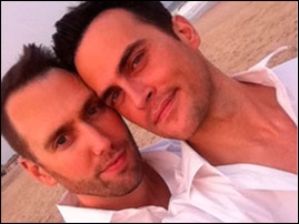 Cheyenne Jackson e o companheiro