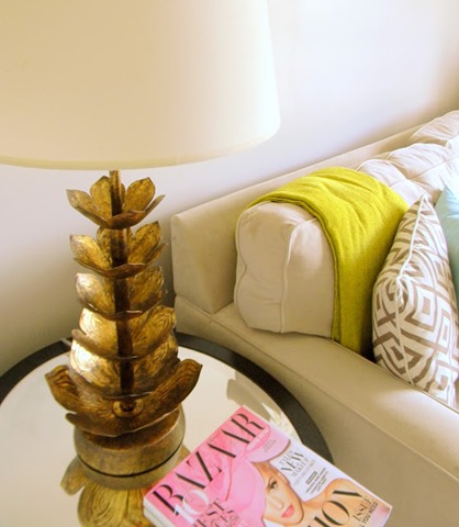 [Lakeitha-living-room2.jpg]