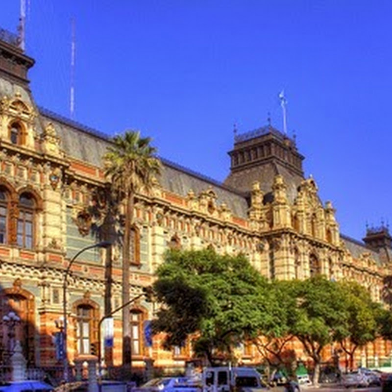 The towns and cities of Argentina are numerous and varied.