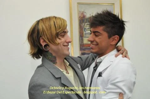 Octavio y Augusto, los hermanos.JPG