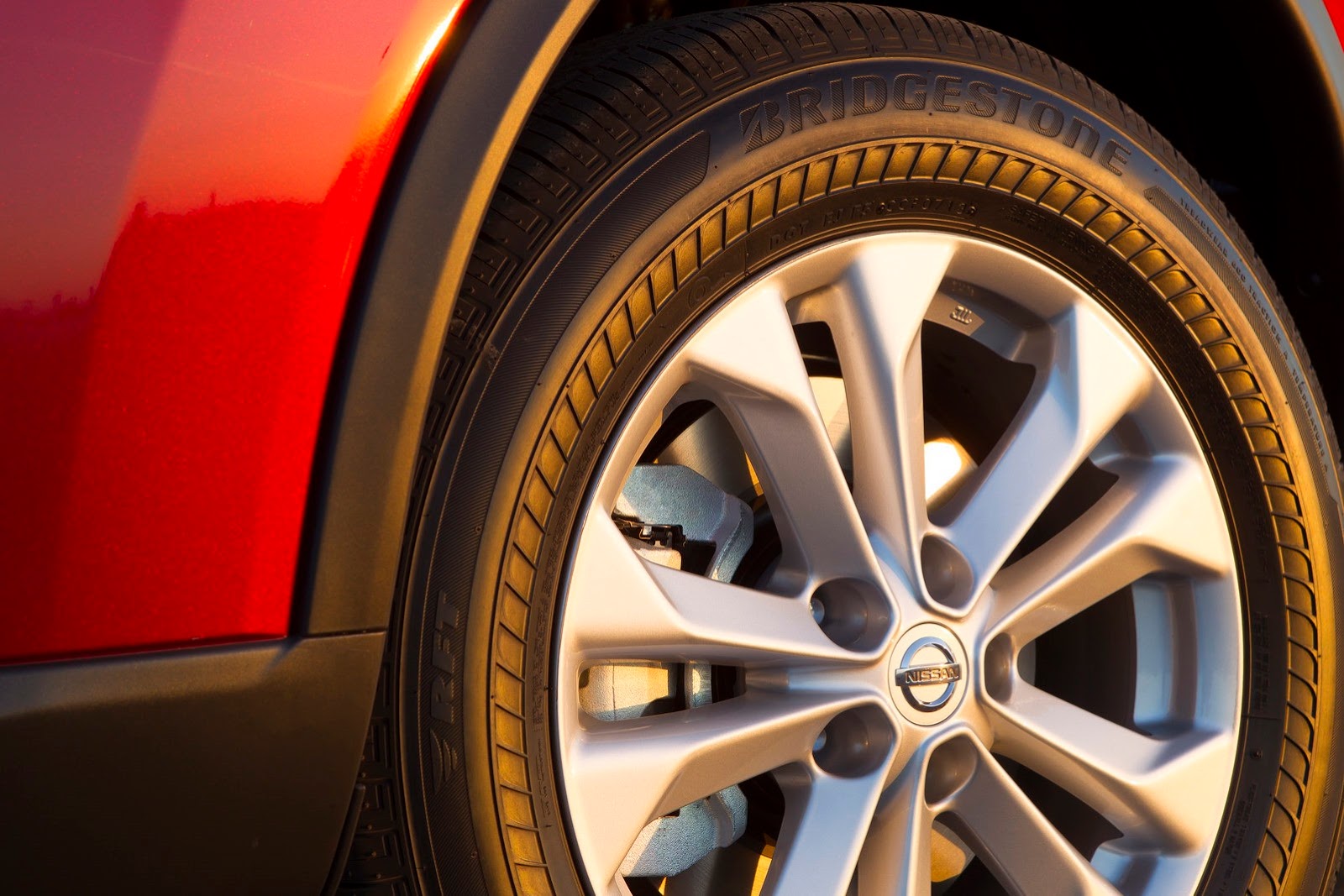 [2014-Nissan-Rogue-CUV-14%255B2%255D.jpg]