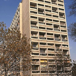 73.- Le Corbusier. Unidad de habitación (Marsella)