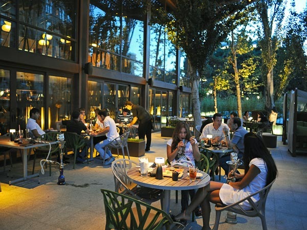 [energy-baku-tbilisi-ceyhan-pipeline-azerbaijan-cafe_36061_600x450%2520%2520Setting%2520the%2520Table%2520for%2520Change%255B2%255D.jpg]