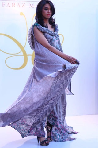 [Crescent-Summer-Lawn-By-Faraz-Manaan-In-Karachi-Fashion-Show-2012-5%255B7%255D.jpg]