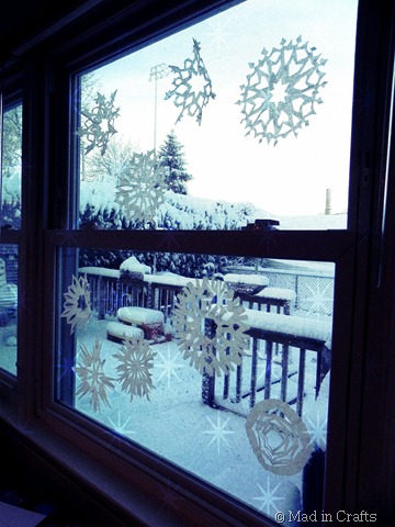 paper snowflakes on the window edit
