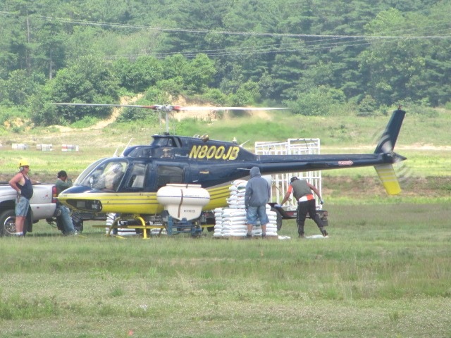 [helicopters%2520at%2520the%2520bog2%255B3%255D.jpg]